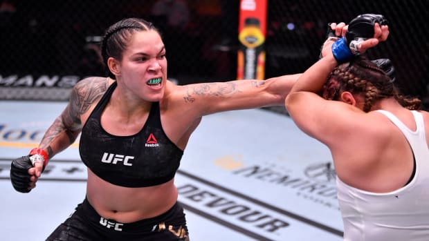 Amanda Nunes defeats Felicia Spencer at UFC 250